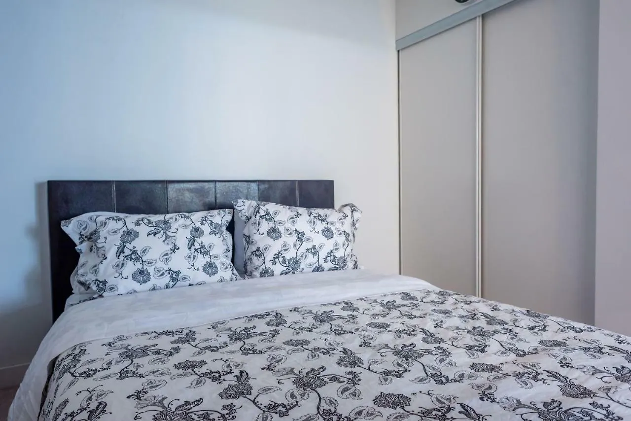 Luxury Downtown Toronto Condo - 2 Bedroom