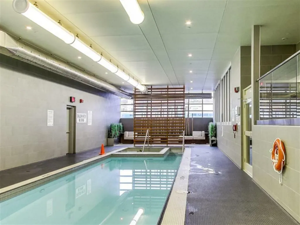 Luxury Downtown Toronto Condo - 2 Bedroom