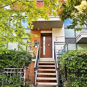 In Downtown Pensión